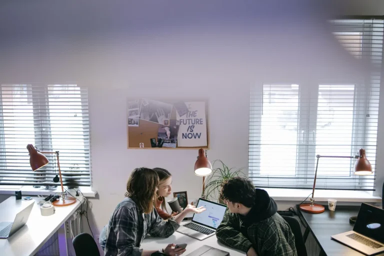 Agence social media : ce qu’elle fait et ce qu’elle coûte