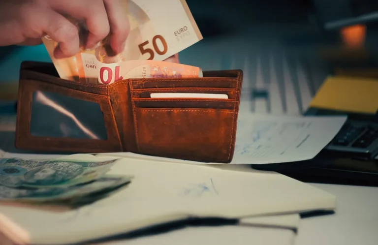 Combien gagne un influenceur : ce que disent les chiffres