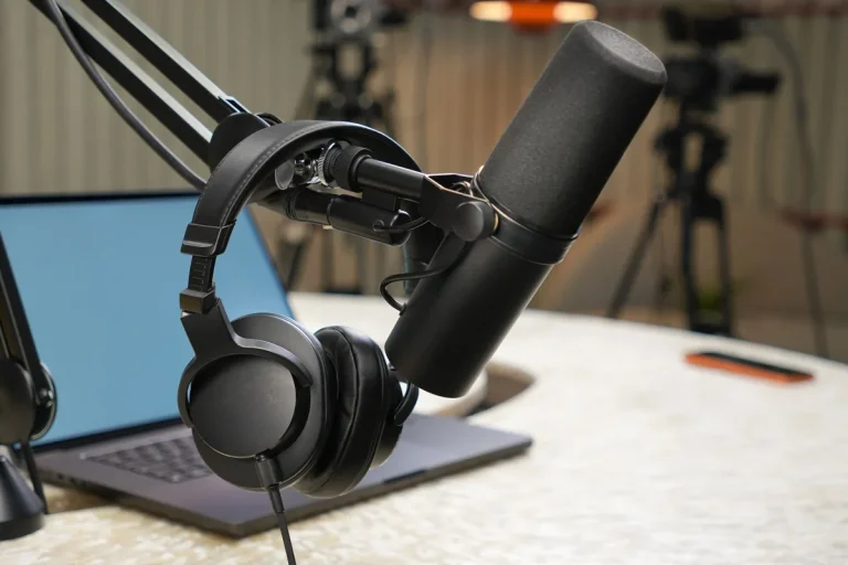 Matériel podcast : le kit pour s&rsquo;équiper sans se tromper