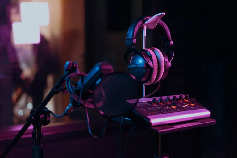 Micro pour YouTube : quel type choisir selon son format de vidéo