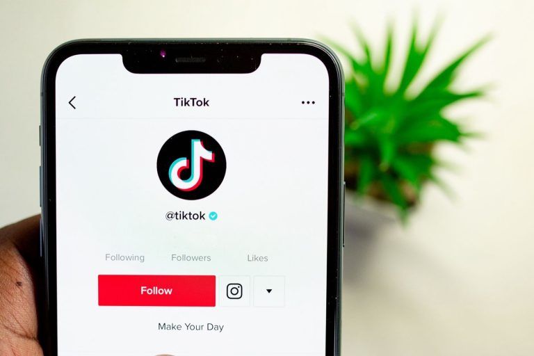 Acheter des followers TikTok : risques et règles